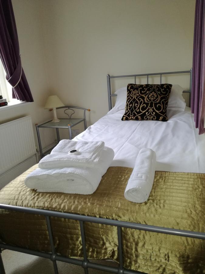 Hotel The Three Horseshoes Alton  Exteriér fotografie